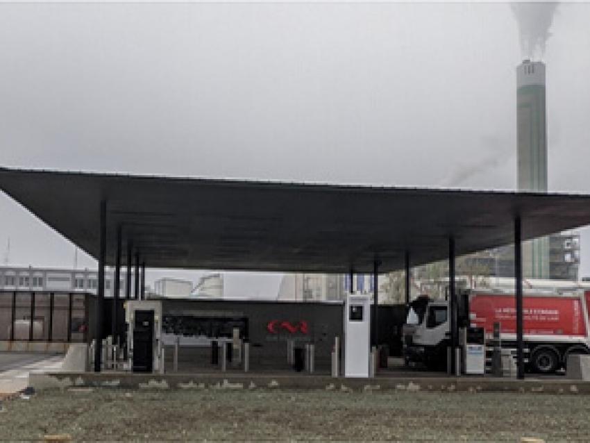 quai-energies-station-multi-energies-lyon-rex.jpg